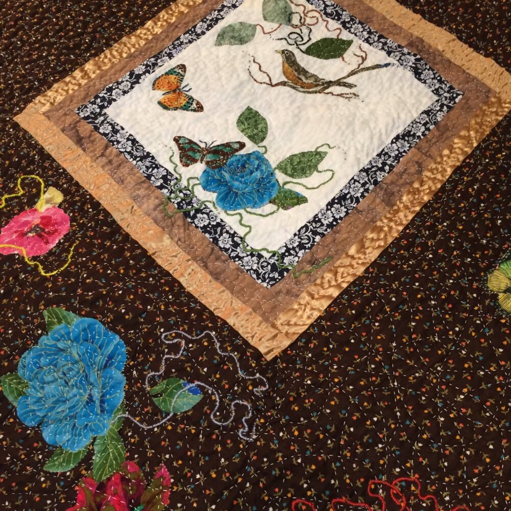 Homemade quilt - Picture 2 of 2
